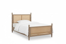 Load image into Gallery viewer, Onda Bamboo Post Bed