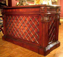 Load image into Gallery viewer, Regency Trellis Return thomas-george-gallery