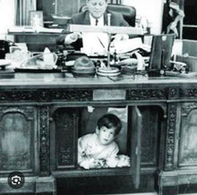 Load image into Gallery viewer, White House Resolute Oval Office Desk