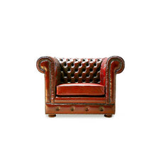 Load image into Gallery viewer, Chesterfield  Armchair (Pleated Arms| Loose Cushion)
