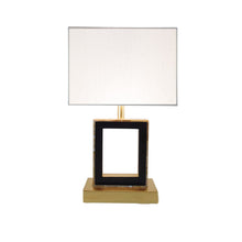 Load image into Gallery viewer, Calda Shell Table Lamp
